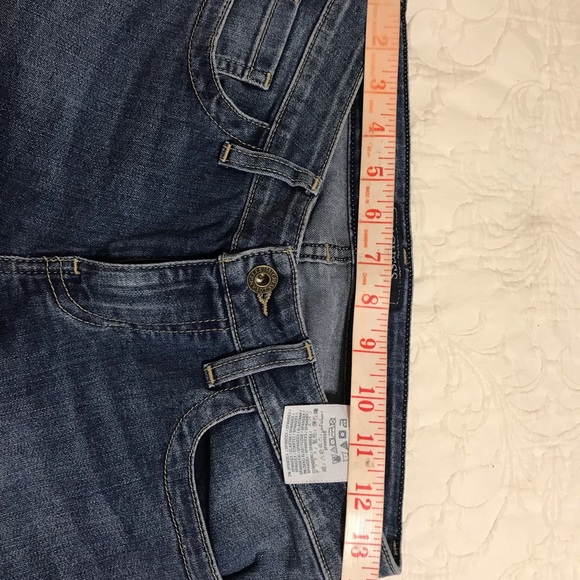 Low-rise Guess Skinny Jeans - Picture 5 of 8